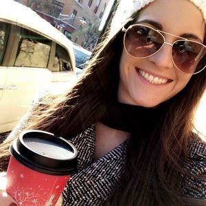 Meet your Posher, Laura